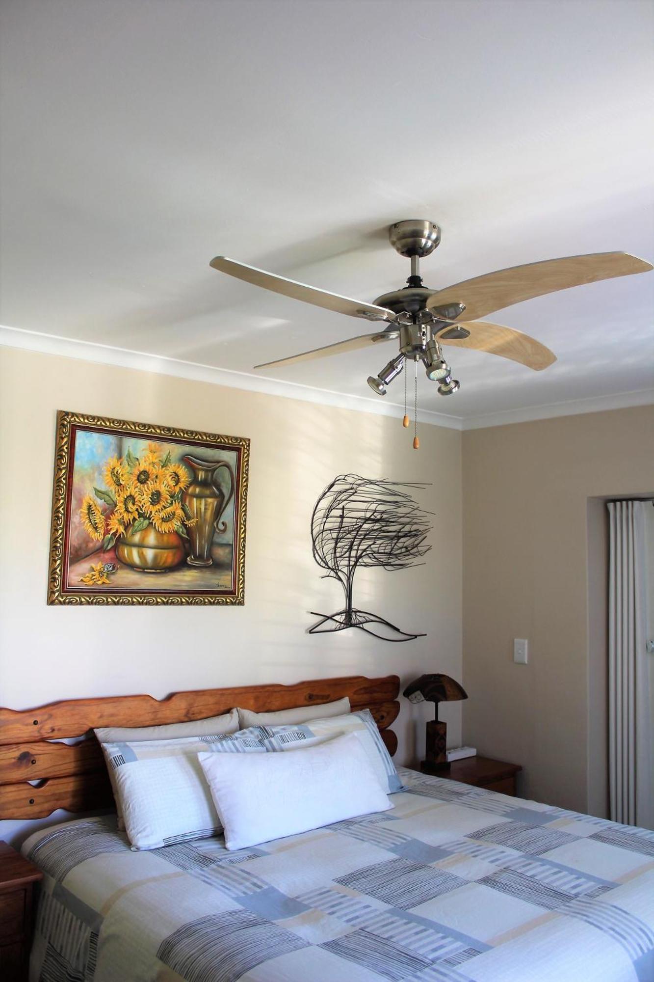 The Sun Catcher Bed & Breakfast Стрюйсбай Номер фото